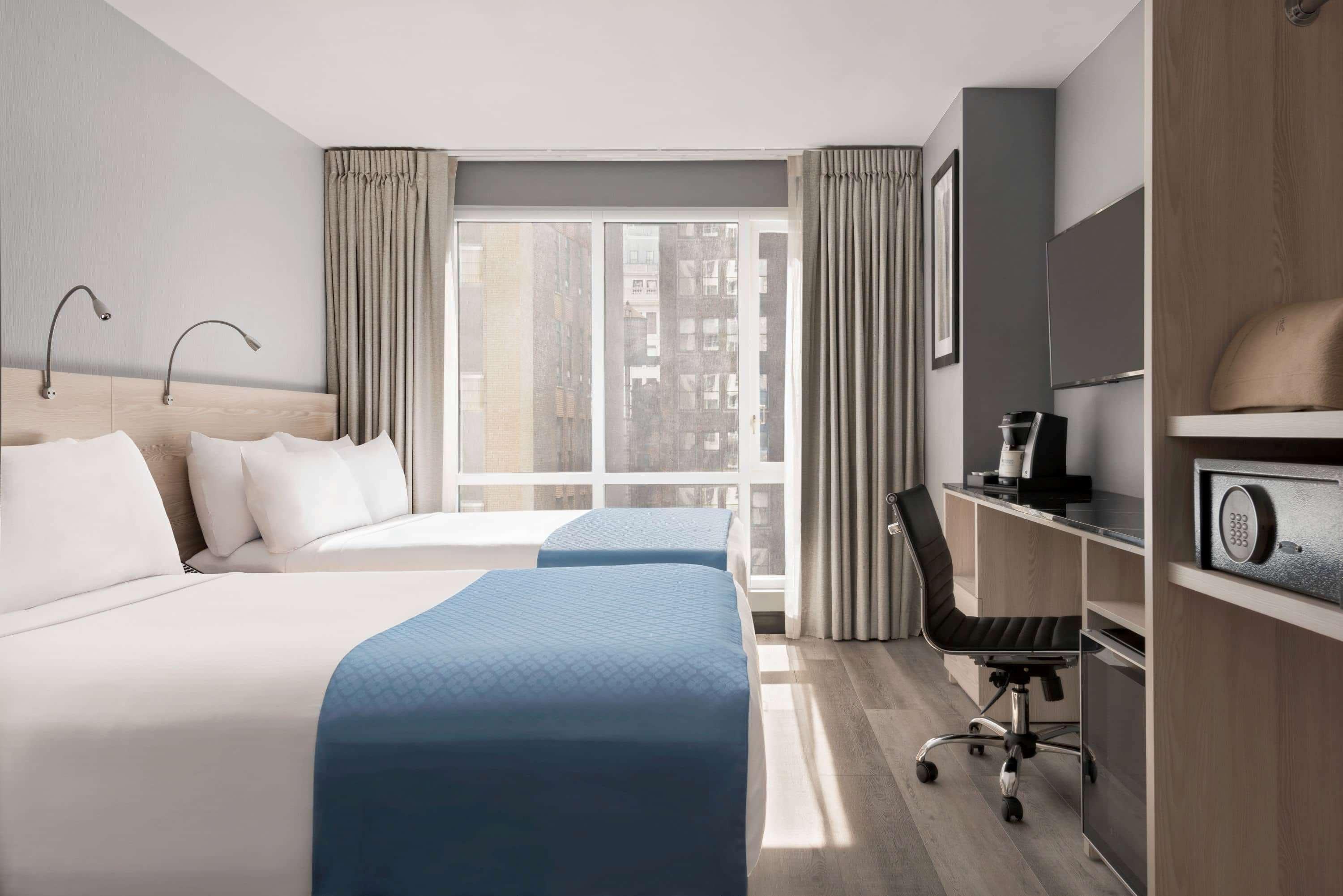 Отель Wingate By Wyndham New York Midtown South/5Th Ave Экстерьер фото