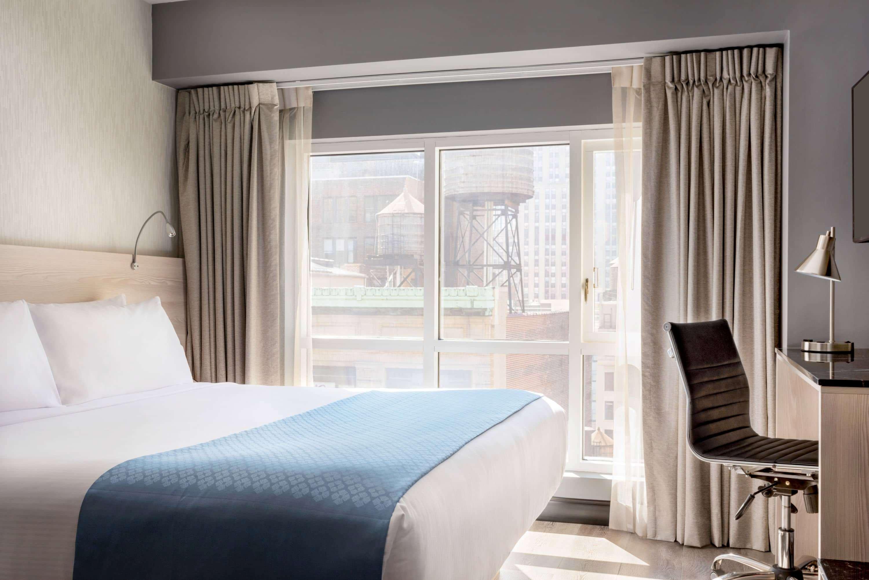 Отель Wingate By Wyndham New York Midtown South/5Th Ave Экстерьер фото